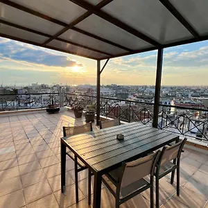 180° Rooftop View Salonic